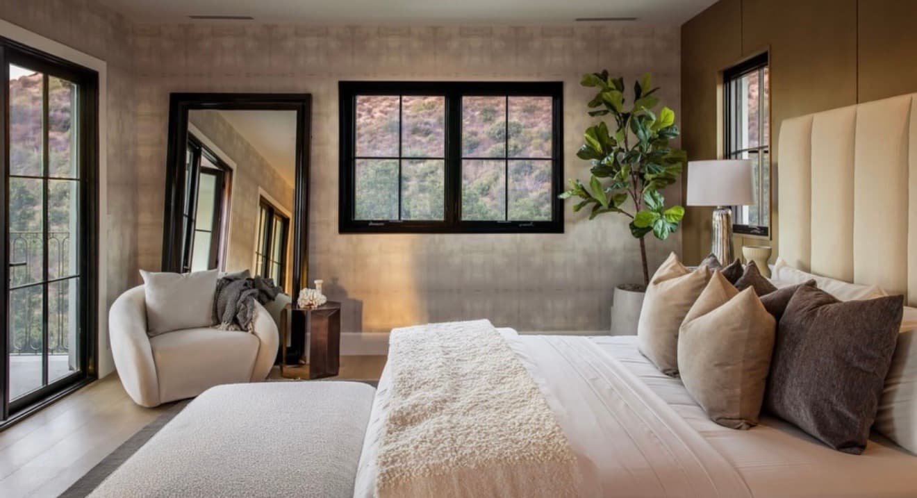 Midtown Corner Townhome in Los Angeles, California